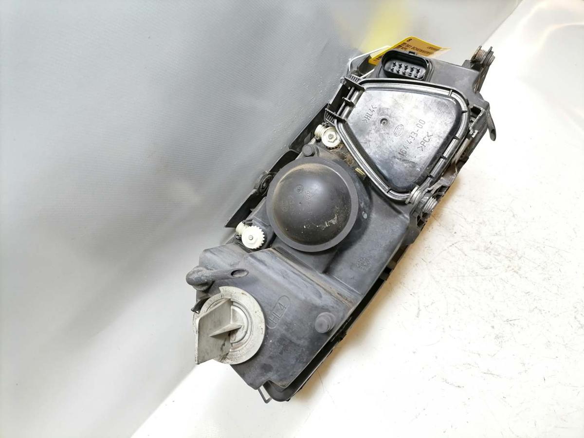 VW Passat 3BG original Scheinwerfer vorn links Halogen Bj.2003